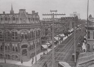 Dundas Street, Looking East, London, Ontario (s/v foto) av Photographer Canadian