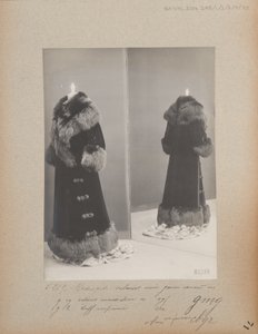 Albumsida: House of Worth, Coat (Redingote) av Photographer French