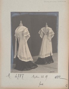 Albumsida: House of Worth, Coat av Photographer French