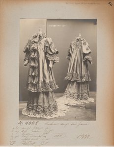 Albumsida: House of Worth, Coat av Photographer French