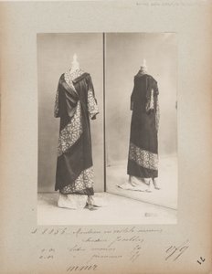 Albumsida: House of Worth, Evening Coat av Photographer French
