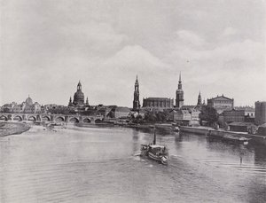 Gamla stan från Marienbrucke (s/v foto) av Photographer German