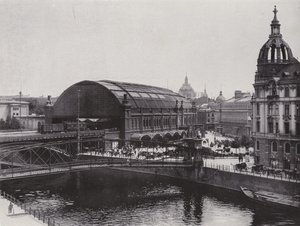 Friedrich-Strasse station (s/v foto) av Photographer German