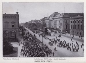 Berlin: Unter den Linden (s/v foto) av Photographer German