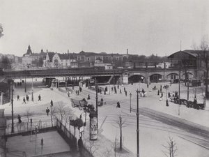 Charlottenburg, Hardenbergstrasse, Bahnhof Zoologischer Garten (s/v foto) av Photographer German