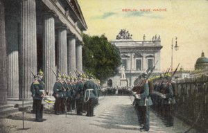 Tyska soldater på parad utanför Neue Wache, Berlin (färgad bild) av Photographer German