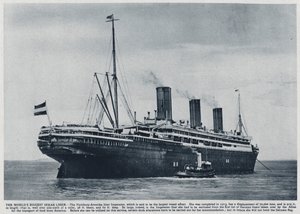Imperator, oceanångare byggd för den tyska Hamburg America Line 1913, använd av de allierade för att transportera amerikanska trupper tillbaka till USA efter slutet av första världskriget (s/v foto) av Photographer German