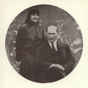 Mustafa Kemal Ataturk, Turkiets president, och hans fru, Latife Usakligil (s/v foto)