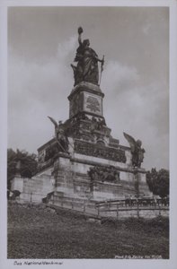 Nationaldenkmal, monument till minne av Tysklands enande, Rudesheim am Rhein, Hessen (s/v foto) av Photographer German