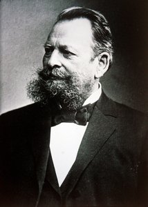 Peter Paul von Mauser (s/v foto)