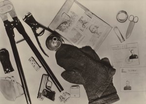 Utrustningen tillhörande terroristen Wohlfarth som den 9 december 1961 trängde in från Västberlin....(s/v foto) av Photographer German