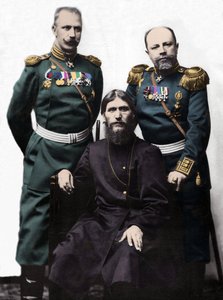 Grigory (Grigory) lefimovich Novykh, känd som Rasputin (Rasputin) (1869-1916) med kapten von Lohman och prins överste Putyatin. (Vänster till höger: Prins Mikhail Putyatin, Grigory Rasputin och överste D Loman)