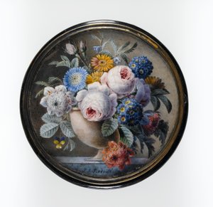 Sköldpaddsskallåda med en miniatyr av blommor i en stenvas på en marmorplatta, 1827 (wc och kroppsfärg på kort, inställd under glas i ett fäste av förgylld metall)