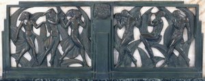 En fris föreställande tre klassiska dansande flickor och tre musiker, ca 1910-1935 (patinerad brons, randig vit marmor, grön marmorsockel) av Pierre le Faguays