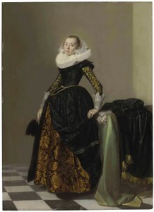 Porträtt av en rikt klädd ung dam i helfigur framför ett draperat bord av Pieter Codde