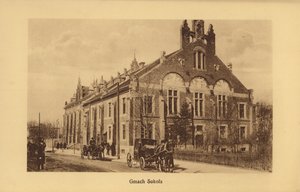 Krakow-Krakau: Sokola-byggnaden (svartvitt foto) av Polish Photographer
