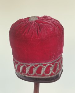Ortodox kyrkmössa som förmodligen bars av Napoleon (1769-1821) när han korsade floden Berezyna 1812 (sammet med läder och silvertråd) av Polish School