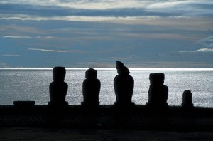 Moai-statyer, Rapa Nui National Park, Påskön, Chile av Polynesian Polynesian