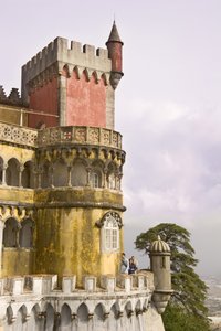 Ett slottstorn av Portuguese School