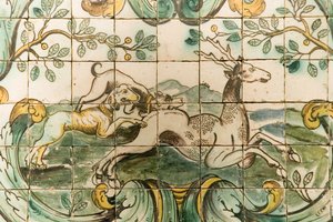 Majolikaplattor som visar hundar som jagar ett rådjur från The Hunting Room på Palacio da Praia, Belem, ca 1680 (keramik) av Portuguese School