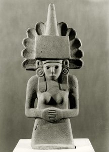 Centeocihuatl, majsgudinna, Huastecan, ca. 1000-1250 (kalksten) av Pre Columbian