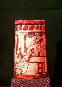 Cylindrisk vas, Maya, 700-800-talet (polykrom sten) av Pre Columbian Pre Columbian