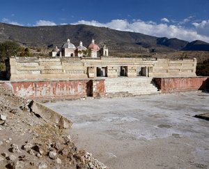 Vy över kolumnpalatset av Pre Columbian Pre Columbian