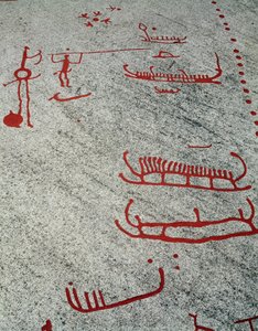 Nordisk bronsålder: båtar och slädar, hällristningar i Tanum, Sverige av Prehistoric Prehistoric