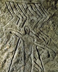 Förhistoria, hällkonst: hällristning (graffiti på sten) av en representation av en mänsklig figur. neolitik, stenålder. (Azerbajdzjan) Bronsåldern. Baku, Azerbajdzjans statliga religionshistoriska museum av Prehistoric Prehistoric