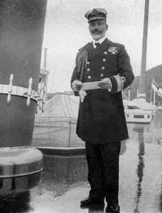 Kommodor Sir Archibald Milne 1855-1938, 1908. av Queen Alexandra