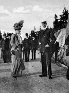 Kung Haakon VII av Norge 1872-1957 med sin hustru drottning Maud 869-1938, 1908.