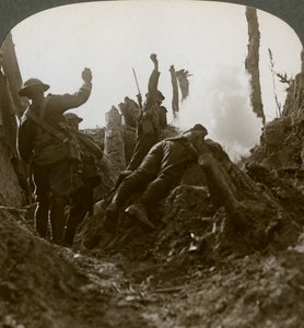 North Country-trupper bombar en tysk maskingevärsposition, Polygon Wood, 1900-talet av Realistic Travels Publishers