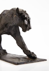 Panther walking, bakre ben höjt, ca 1904 (patinerad brons)