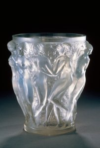 Bacchantes vas i opaliserande glas, ca 1920, av Rene Lalique (1860-1945). Frankrike, 1900-talet.