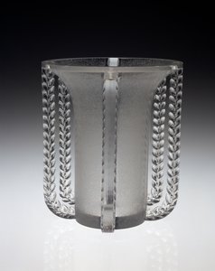 Vas "Marignane", formgiven 11 maj av Rene Jules Lalique