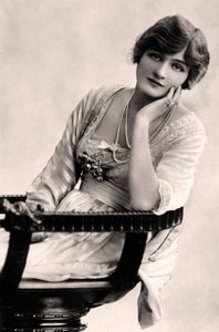 Lily Elsie 1886-1962, engelsk skådespelerska, tidigt 1900-tal.
