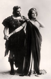 Oscar Asche och Lily Brayton i en scen från The Virgin Goddess, tidigt 1900-tal.