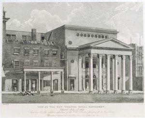 Utsikt över New Theatre Royal, Haymarket, öppnade 4 juli 1821, visar också den relativa situationen för den gamla teatern före rivningen, graverad av Dale, 1822 av Robert Blemell Schnebbelie