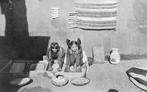 Hopi indiska kvinnor maler majsmjöl, Walpi, Arizona, 1912
