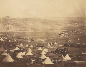 Kavallerilägret, med utsikt mot Kadikoi. av Roger Fenton