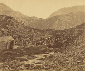 Berg vid foten av Llyn Ogwen, Wales av Roger Fenton