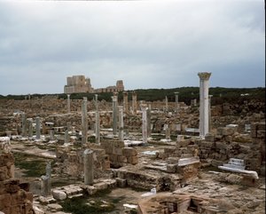 Arkeologisk plats och romersk teater, 2:a-3:e århundradet av Roman
