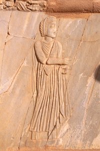 Närbild av den dekorativa scenreliefen av teatern i Sabratha, Libyen, Tripolitanien. av Roman