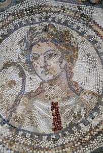 Kvinnligt ansikte, mosaik i den romerska staden Volubilis (UNESCOs världsarvslista av Roman