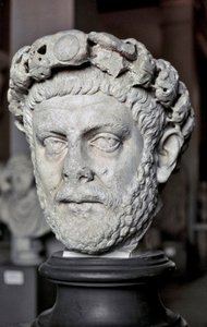 Romersk konst: Diocletianus byst (Gaius Aurelius Valerius Diocletianus, 245-316), romersk kejsare från 284 till 305. Marmorskulptur. Istanbul, arkeologiskt museum. av Roman