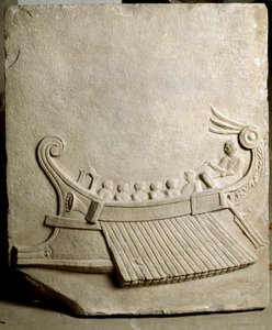 Romersk konst: Romersk trirem - Fragment av marmorfris från Pozzuoli (Pozzuoli) av Roman
