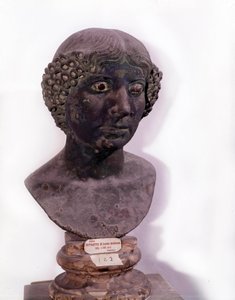 Romersk antik: byst av romersk dam från Pompeji (1:a århundradet e.Kr.). av Roman