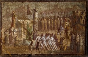 Romersk konst: "" Tabula Iliaca"" inträde av den trojanska hästen. Trojanerna drar hästen till väggarna medan Cassandre försöker motarbeta dem. Fresk från Pompei. Neapel, Museo Archeologico Nazionale av Roman
