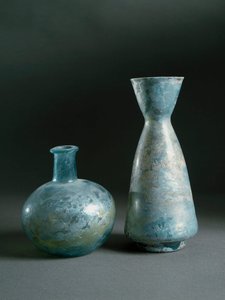 Romersk konst: glasvaser från Ampurias av Roman