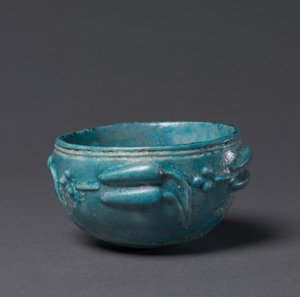 Skål med dekoration av lotusknoppar, Egypten, 1-200 av Roman Imperial Period